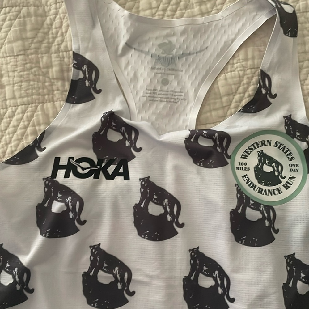 Rabbit Hoka Western States speedeez women’s running singlet
